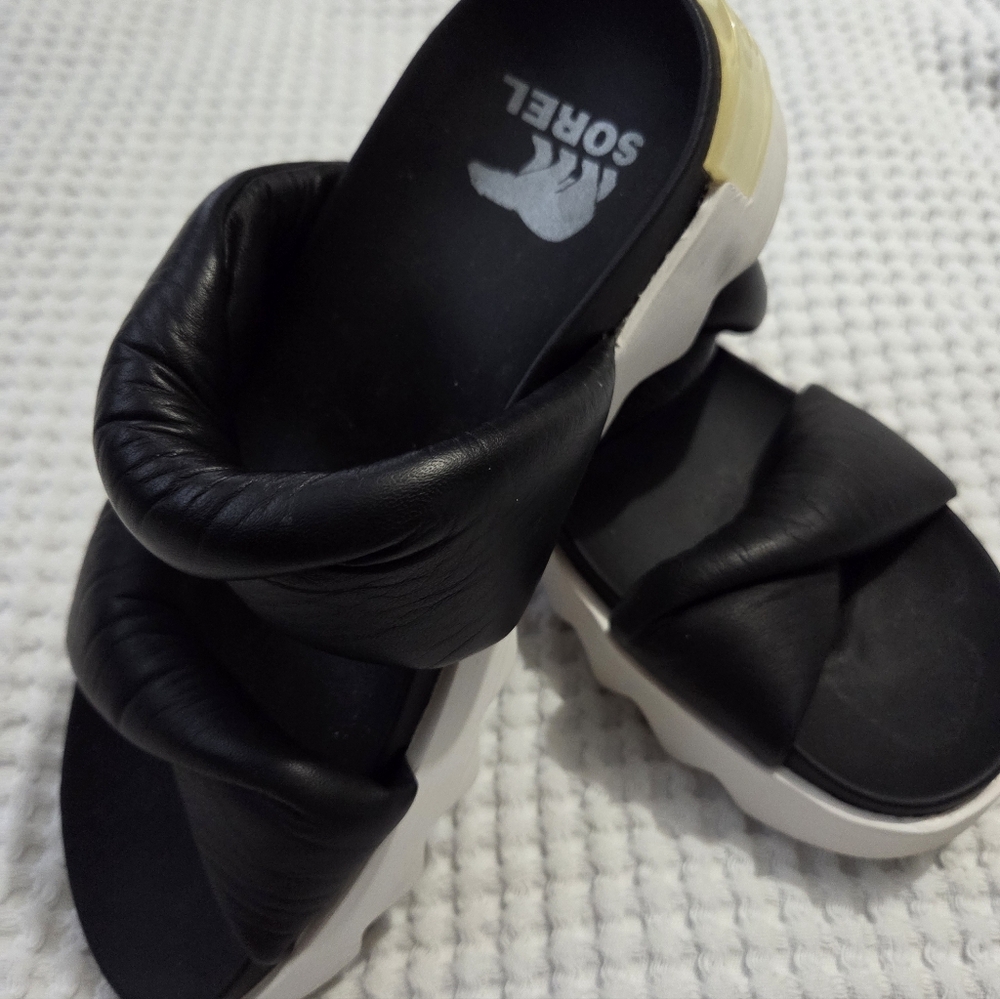 Sorel Black and White Platform Slide Sandals with Cream Heel Accent